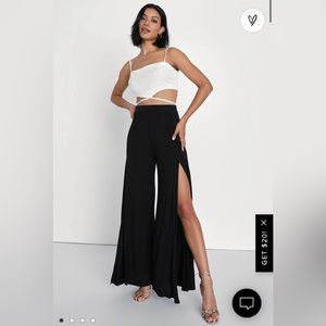 Lulu’s High Waisted Split Leg Pants (L)